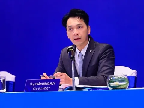 Chân dung Chủ tịch ngân hàng tuổi Ngọ trẻ nhất Việt Nam: Sở hữu profile “khủng”, lấy bằng tiến sĩ tuổi 33