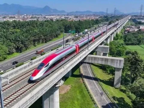 Cập nhật mới nhất về siêu dự án đường sắt gần 9 tỷ USD, đi qua 5 tỉnh thành do Tập đoàn đa ngành từng được Thủ tướng khen đề xuất đầu tư