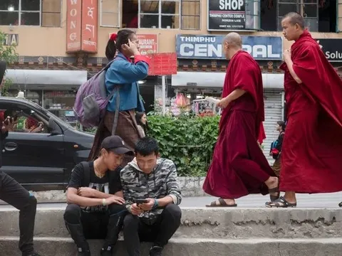 Quốc gia "hạnh phúc nhất thế giới" ra quyết định khiến thế giới ngỡ ngàng: Sau 1 năm, cái kết thành phũ phàng