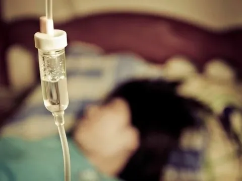 Cảnh báo 'khẩn' sau vụ truyền dịch tại nhà khiến một người tử vong ở TPHCM