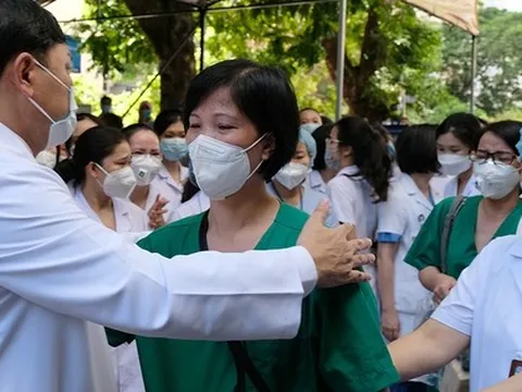 Lan tỏa câu chuyện về y đức qua cuộc thi “Sự hy sinh thầm lặng”