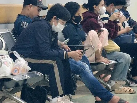 Bác sĩ gọi điện xin lỗi người bệnh về sự chậm trễ