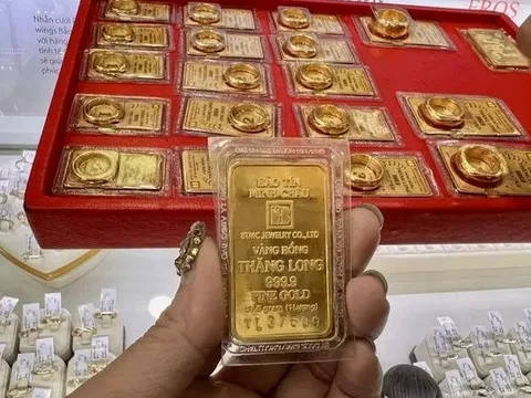 Giá vàng đột ngột tăng rất mạnh chỉ sau một đêm