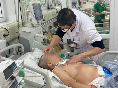 Bệnh viện Bệnh Nhiệt đới Trung ương cảnh báo: Liên tiếp ca nhập viện vì cứng hàm, co cứng cơ toàn thân