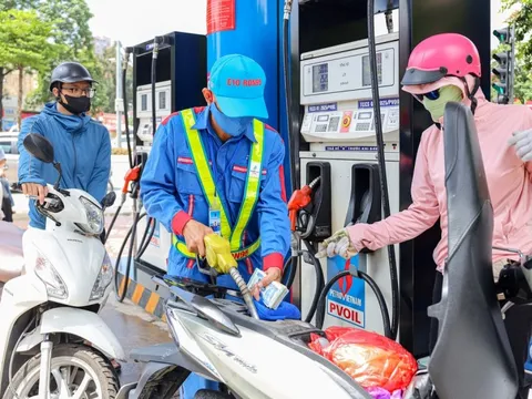 Chiến sự ở Trung Đông leo thang, thị trường xăng dầu Việt Nam có bị ảnh hưởng?