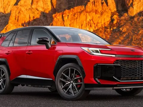 Toyota RAV4 thế hệ mới: Giá rẻ hơn, nhiều nâng cấp đáng giá!