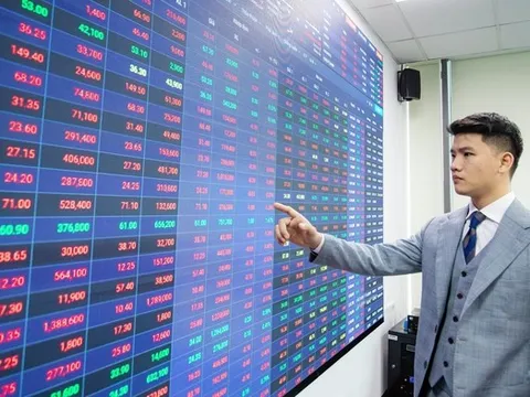VN-Index nỗ lực hồi phục từ vùng 1.770 điểm, rủi ro địa chính trị vẫn phủ bóng