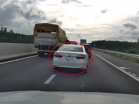 Cục CSGT cảnh báo tới tất cả lái xe về hành vi đặc biệt nguy hiểm trên cao tốc