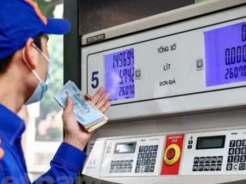 Phát hiện cây xăng găm hàng, ngưng bán không lý do: Người dân gọi ngay đường dây nóng 1900 888 655