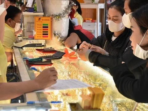 Giá vàng hôm nay, 12-3: Đảo chiều đi xuống