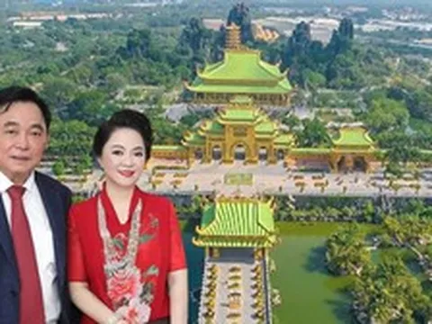 Khu du lịch Đại Nam của vợ chồng bà Nguyễn Phương Hằng có khu đền thờ rộng 5.000m2 được dát vàng 24K, từng lập kỷ lục lớn nhất Việt Nam