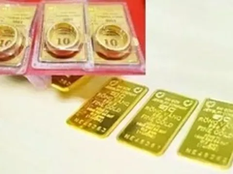 Giá vàng 'cài số lùi'