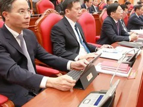 Trong ngày làm việc thứ 2, Hội nghị Trung ương thảo luận nhiều nội dung quan trọng