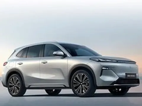 Geely ra mắt đối thủ Mazda CX-5 tại Việt Nam: vừa lập kỷ lục chạy hơn 1.800 km một lần nạp nhiên liệu, giá từ 789 triệu đồng