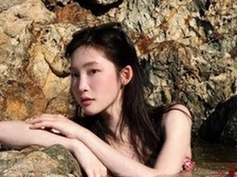 Diễn biến bất ngờ về vụ ca sĩ Juky San mặc bikini, nghi tắm tại Giếng Tiên