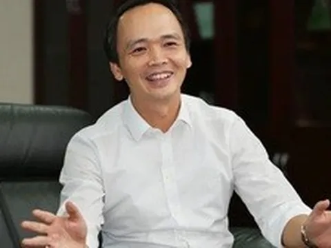 Ca sĩ Tùng Dương đi xem dự án của Chủ tịch Trịnh Văn Quyết trước khi hát tặng ông bài "Tái sinh"