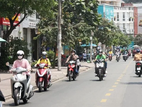 Miền Bắc nắng nóng diện rộng trước khi đón không khí lạnh tăng cường