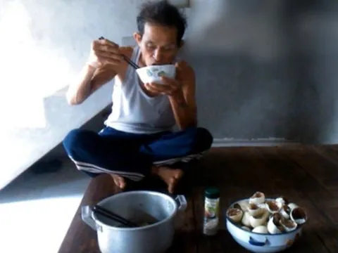 Bí ẩn dị nhân "dạ dày không đáy": Ăn 20 bát cơm, 30 quả trứng vẫn gầy, khoa học chưa thể lý giải