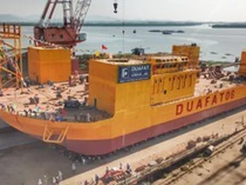 Lỗ kỷ lục gần 725 tỷ đồng, Tập đoàn Đua Fat (DFF) âm vốn sâu, đối mặt rủi ro hoạt động liên tục