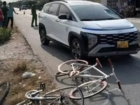 Đạp xe tập thể dục trên quốc lộ, bị ô tô đâm tử vong
