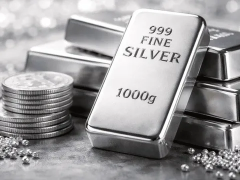 Giá bạc hôm nay (13/4): Giá bạc trong nước và thế giới đồng loạt giảm sâu