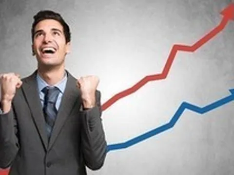 Cổ phiếu công ty con Vinaconex “tím trần” đúng ngày đại hội