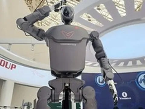 Công ty robot của ông Phạm Nhật Vượng "bắt tay" MobiFone Solutions