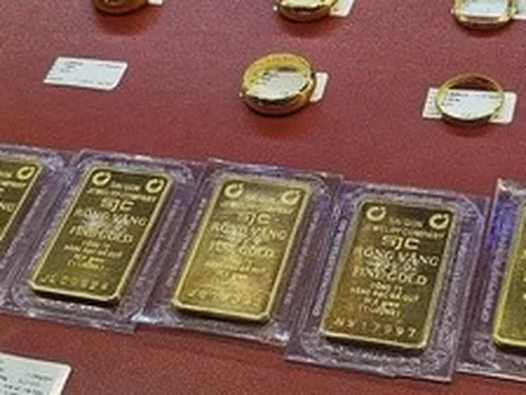 Giá vàng hôm nay 27-4: Đảo chiều sụt giảm