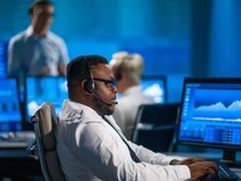 Khối ngoại bán ròng trong phiên VN-Index tăng 22 điểm, một cổ phiếu bluechip bị "xả" gần 300 tỷ đồng