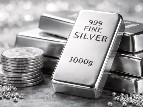 Giá bạc hôm nay (18/5): Bạc trong nước bật tăng trở lại, trái chiều bạc thế giới lao dốc không phanh