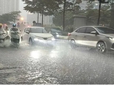 Dự báo thời tiết 18/5: Miền Bắc đón mưa rất to, cảnh báo thời tiết nguy hiểm