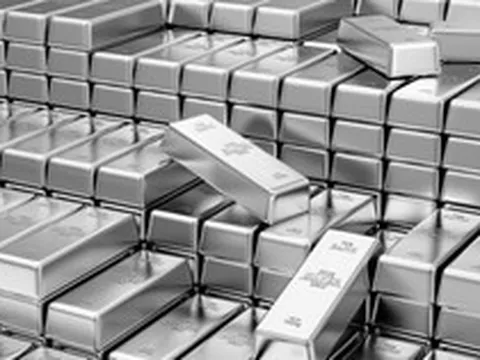 Quỹ bạc lớn nhất thế giới bán gần 17 tấn khi giá bạc rơi về đáy gần nửa năm