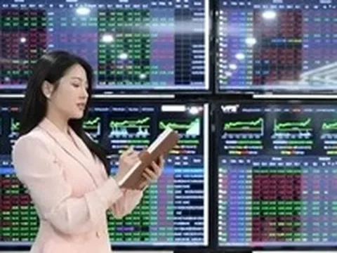 Chứng khoán ngắt chuỗi giảm 4 tuần, chuyên gia vẫn cảnh báo 'xanh vỏ đỏ lòng'