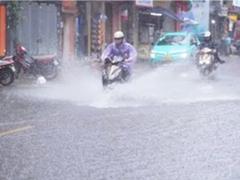 Dự báo thời tiết 2/7: Miền Bắc mưa như trút do ảnh hưởng của bão, cảnh báo thời tiết cực đoan