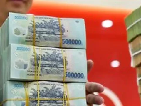 Có hơn 1 tỷ đồng nên trả nợ mua nhà, gửi tiết kiệm hay mua vàng?
