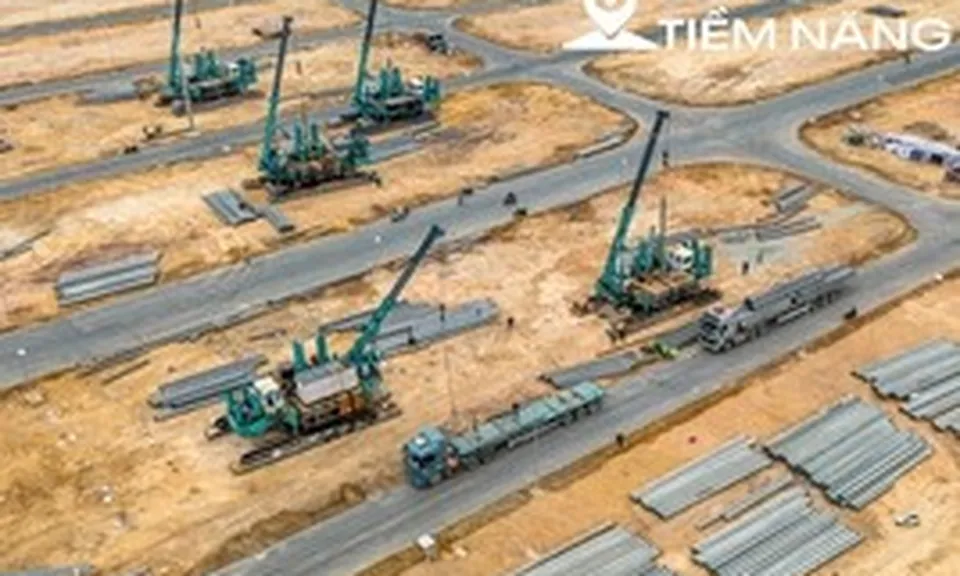 Toàn cảnh phân khu được mở bán đầu tiên tại dự án 18 tỷ USD của Vinhomes: Rộng gấp 9 lần khu phố cổ hà nội, có ga cuối của tuyến đường sắt 5 tỷ USD, bán hết 80% giỏ hàng trong 36 tiếng